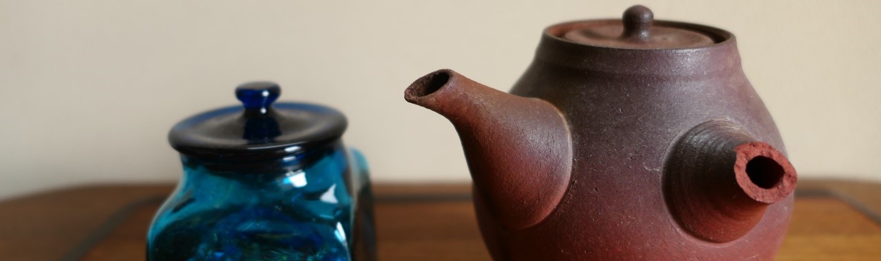 割れた愛用の急須