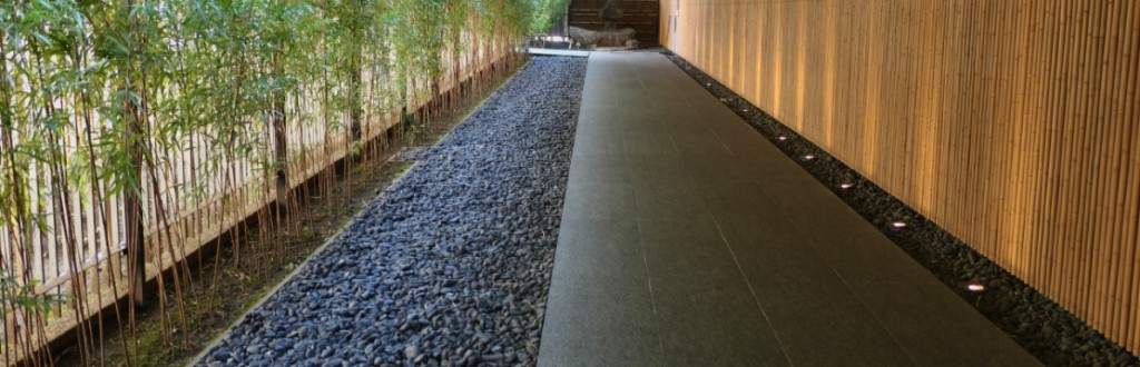 根津美術館のコンコース