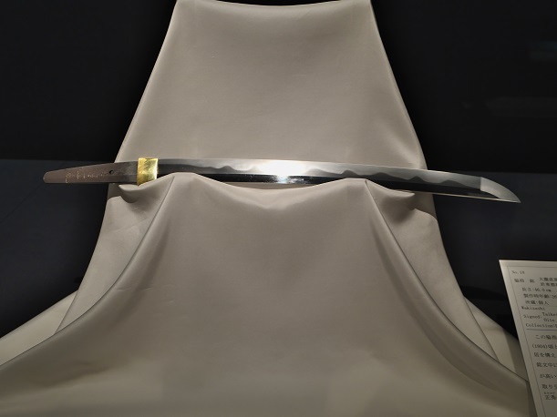 カスタムナイフのような姿の脇差