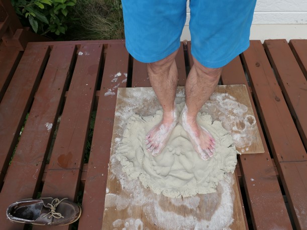 もぐさ土の土踏み