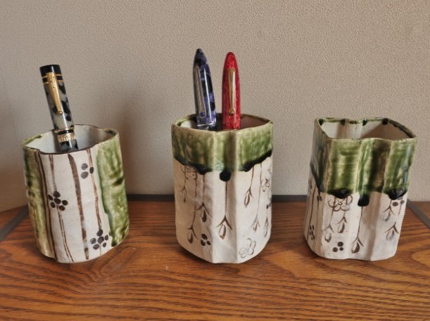 織部筒向付にイタリア万年筆