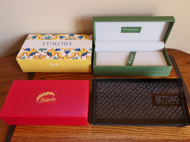 イタリア万年筆のパッケージ