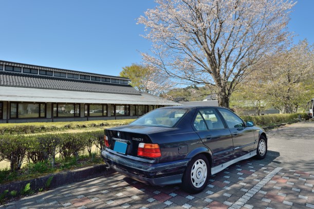 中山義秀文学館にて