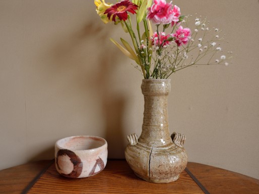 志野茶碗と美濃伊賀の花入