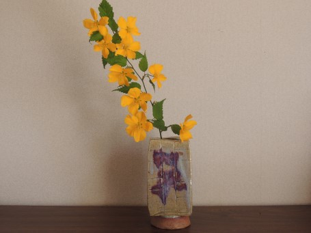 会津本郷焼 手びねり花入れ