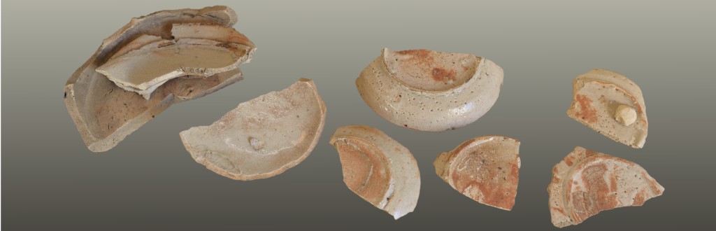 桃山時代の志野陶片