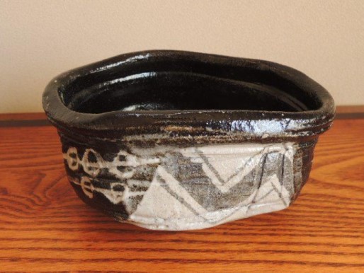 瀧口喜兵爾 沓形黒織部茶碗