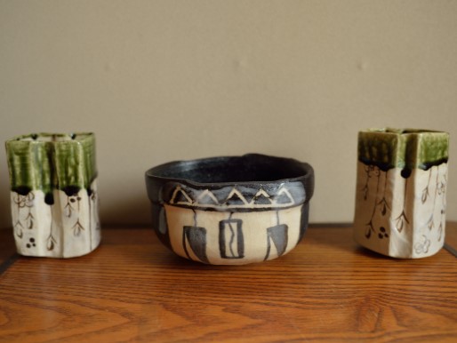 鳴子文黒織部茶碗