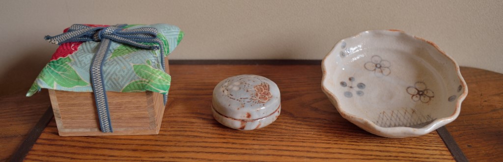 守谷宏一作 志野香合と小皿