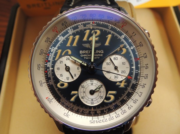 ブライトリングの文字盤